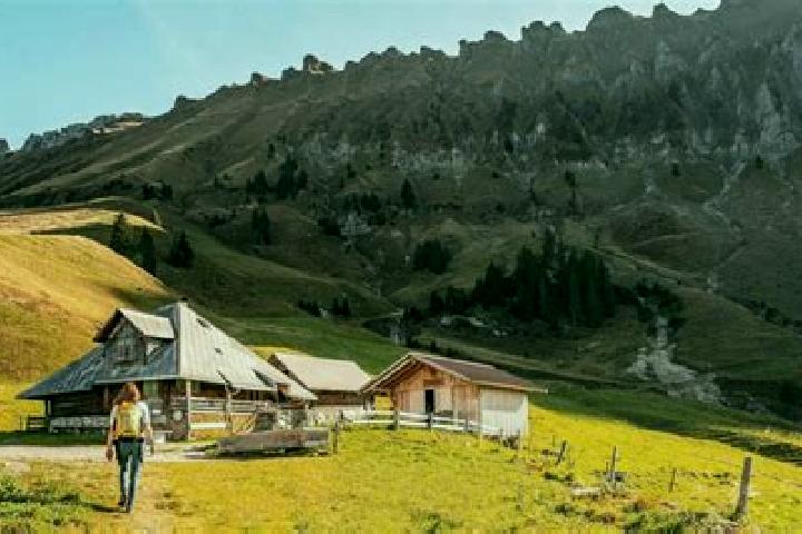 Luna, 26 — Escort in Entlebuch, Switzerland
