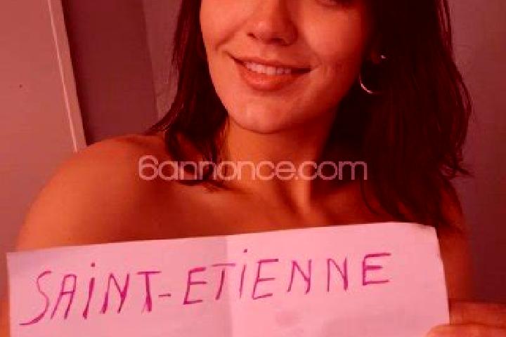 Luna, 26 — Escort in Fontaine-Simon, France