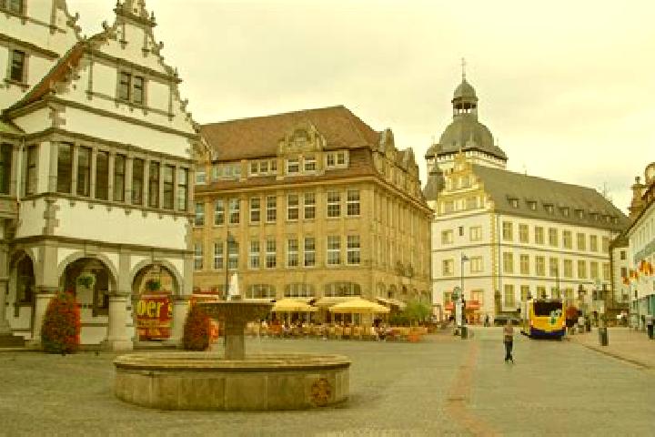 Luna, 26 — Escort in Paderborn, Germany