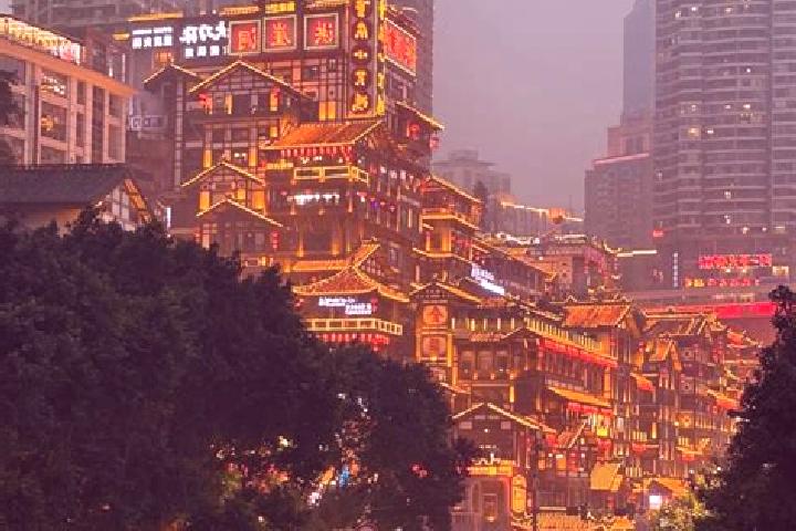 Luna, 26 — Escort in Tongmen, China