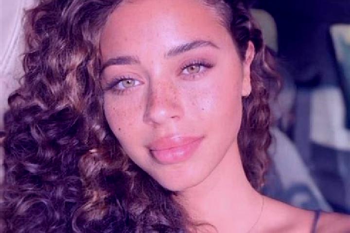 Luna, 27, a black hazel-eyed latina companion based in Mision de Chichimecas. Offering OWO, Striptease, Couples, Erotic Massage, Massage. Available for incal...