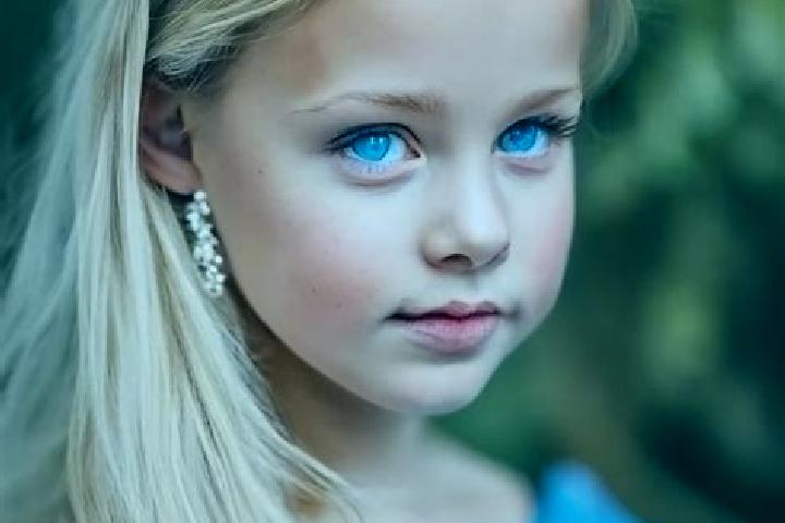 Luna, 27, a blonde blue-eyed middle eastern companion based in Santa Eulalia Bajera. Offering OWO, Deep French Kissing, Fetish, Striptease. Available for inc...