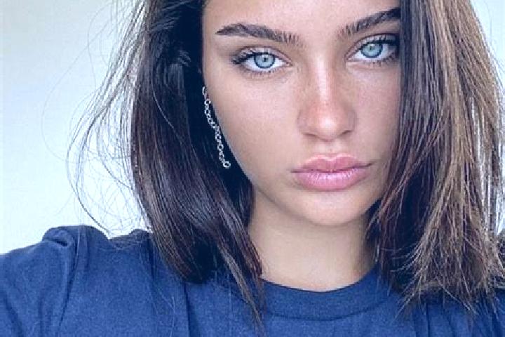 Luna, 27, a brunette blue-eyed indian companion based in Petlawad. Offering Roleplay, Fetish, 69. Available for incall and outcall, day and evening dates.