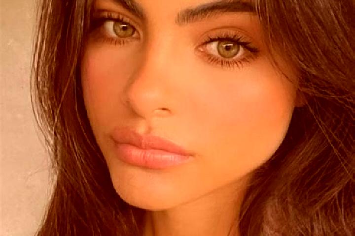 Luna, 27, a brunette grey-eyed indian companion based in Aguas Mornas. Offering Erotic Massage, Prostate Massage, Travel Companion. Available for incall and ...