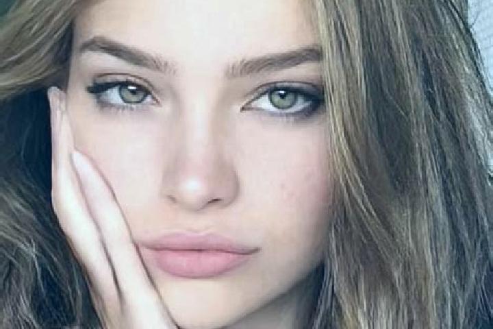 Luna, 27, a dark blonde hazel-eyed mediterranean companion based in Olmos de Ojeda. Offering Overnight, Massage, Girlfriend Experience, Tantra, Deep French K...