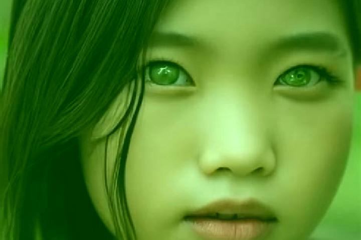 Luna, 27, a red green-eyed asian companion based in Pozuelo del Rey. Offering GFE, Erotic Massage, 69, Couples, OWO. Available for incall and outcall, overni...
