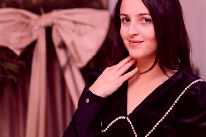 Luna, 27 — Escort in Belcesti, Romania