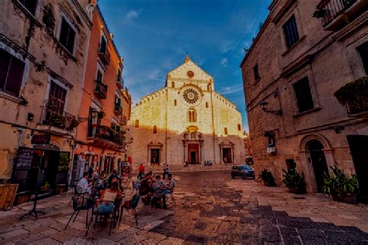 Luna, 27 — Escort in Castromediano, Italy