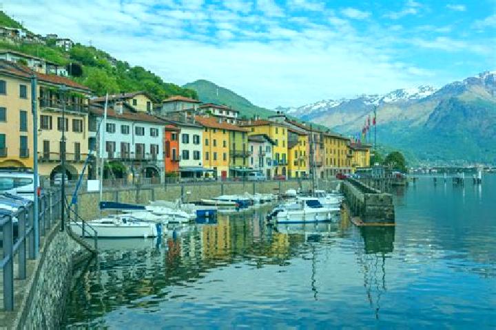Luna, 27 — Escort in Gera Lario, Italy