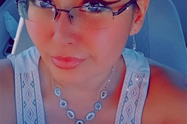 Luna, 27 — Escort in Hedrick, United States