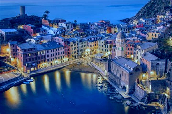 Luna, 27 — Escort in Lioni, Italy