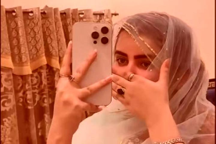 Luna, 27 — Escort in Saidu Sharif, Pakistan