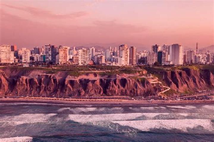 Luna, 27 — Escort in Saylla, Peru