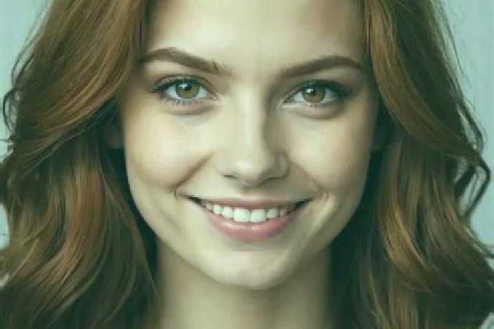 Luna, 28, a auburn hazel-eyed european companion based in Kol tsovo. Offering Party Girl, Girlfriend Experience, Dinner Date. Available for incall and outcal...