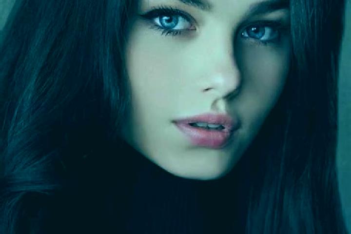 Luna, 28, a black blue-eyed slavic companion based in Dapto. Offering Prostate Massage, Girlfriend Experience, Deep French Kissing. Available for incall and ...