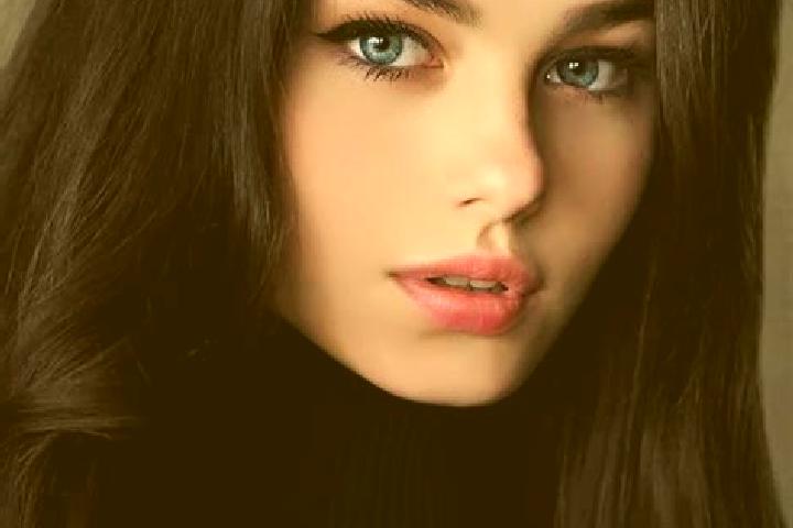 Luna, 28, a black dark-eyed european companion based in Babice u Rosic. Offering CIM, Couples, BDSM. Available for incall and outcall, day and evening dates.