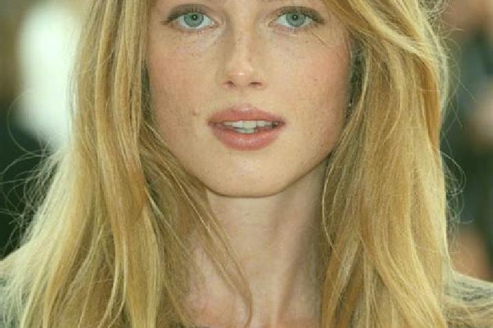 Luna, 28, a blonde amber-eyed ebony companion based in Sabreguhe. Offering OWO, Deep French Kissing, Overnight. Available for incall and outcall, overnight b...
