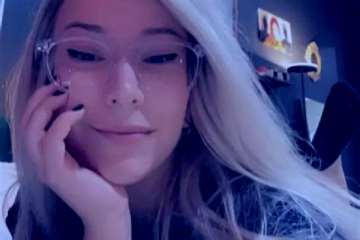 Luna, 28, a blonde grey-eyed slavic companion based in Cleveland. Offering A-Level, Tantra, Erotic Massage. Available for incall and outcall, day and evening...