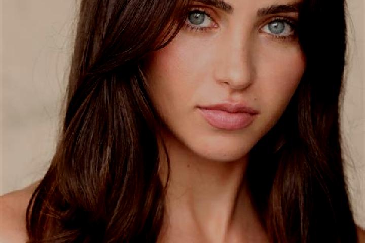 Luna, 28, a brunette brown-eyed caribbean companion based in Aurade. Offering Roleplay, Girlfriend Experience, OWO. Available for incall and outcall, overnig...