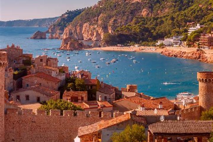 Luna, 28 — Escort in Albornos, Spain