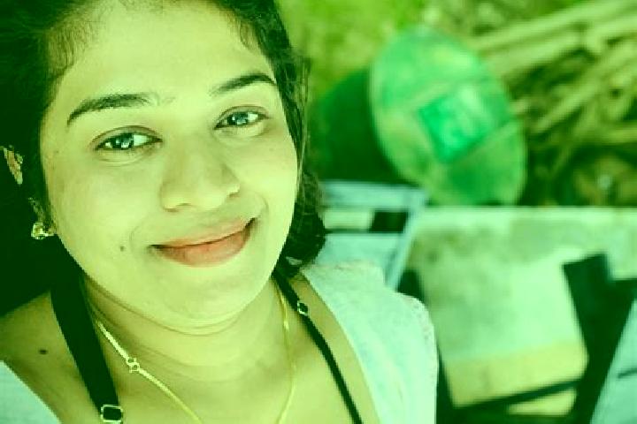 Luna, 28 — Escort in Dil Sher Brohi, Pakistan
