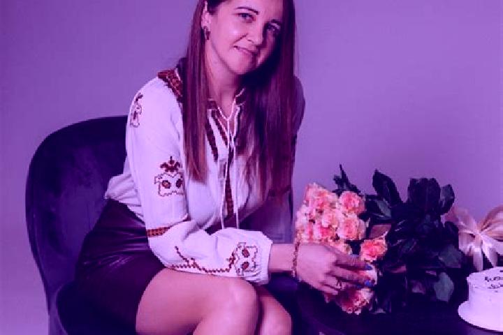 Luna, 28 — Escort in Drahovo, Ukraine