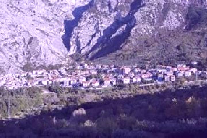 Luna, 28 — Escort in Fara San Martino, Italy