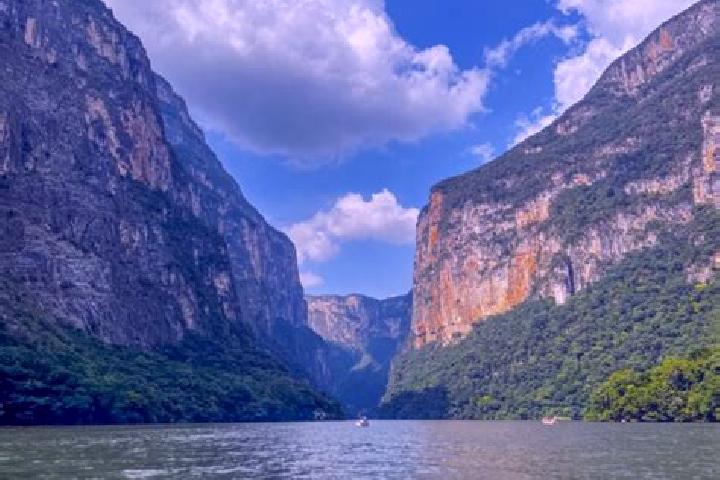 Luna, 29 — Escort in Chicoasen, Mexico