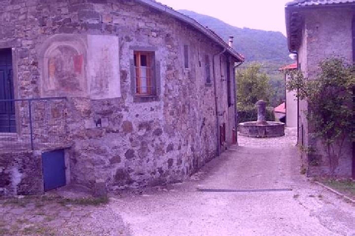Luna, 29 — Escort in Corniglio, Italy