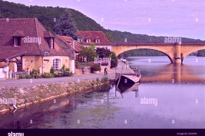 Luna, 29 — Escort in Mauzac, France
