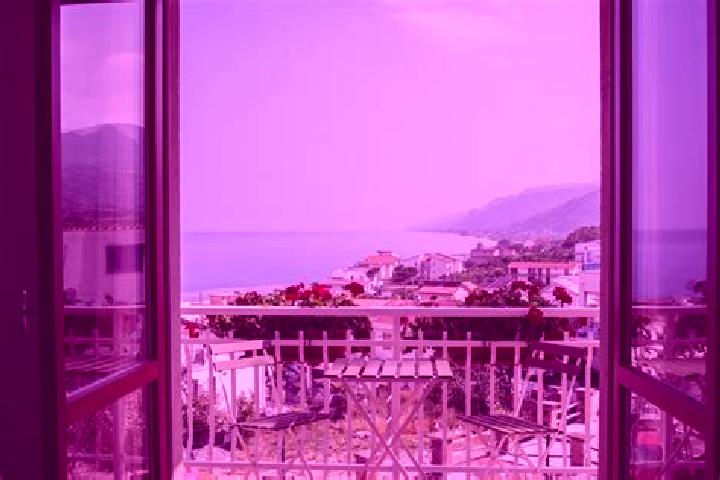 Luna, 29 — Escort in San Lucido, Italy