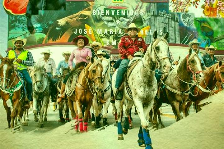 Luna, 29 — Escort in Tamazula, Mexico