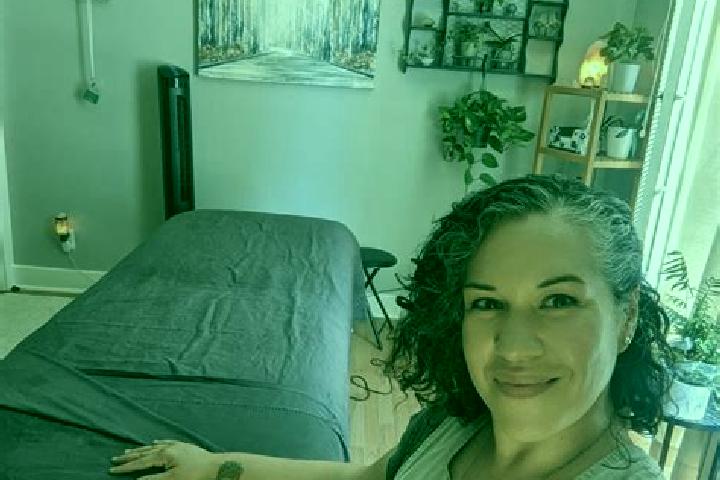 Luna, 30, a black brown-eyed caucasian companion based in St Helens Park. Offering Travel Companion, Massage, Domination, Roleplay, CIM. Available for incall...