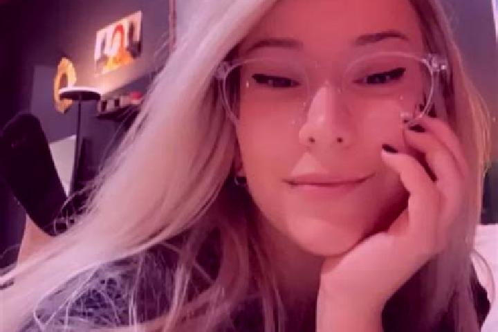 Luna, 30, a blonde grey-eyed indian companion based in Juno Ridge. Offering GFE, Erotic Massage, Duos, Massage. Available for incall and outcall, overnight b...
