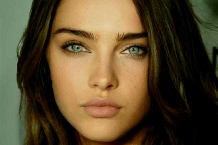Luna, 30, a brunette blue-eyed middle eastern companion based in Cipreses. Offering Deep French Kissing, Striptease. Available for incall and outcall, overni...