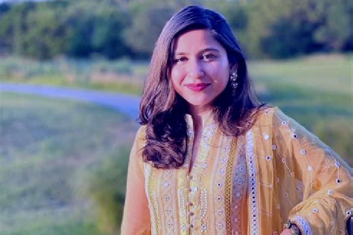 Luna, 30 — Escort in Kandari, India