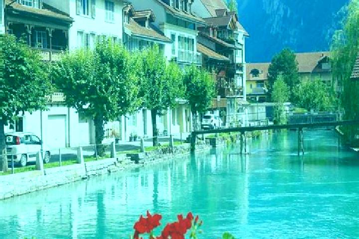 Luna, 30 — Escort in Munsterlingen, Switzerland