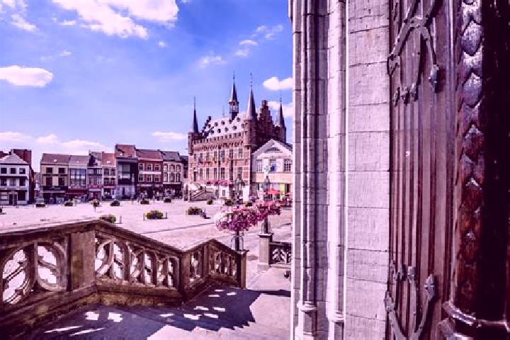Luna, 30 — Escort in Schendelbeke, Belgium