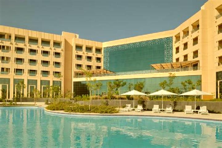 Luna, 30 — Escort in Turayf, Saudi Arabia