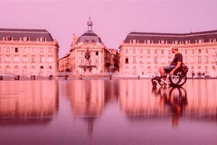 Luna, 30 — Escort in Vaudreching, France