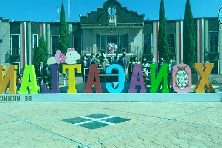 Luna, 30 — Escort in Xonacatlan, Mexico