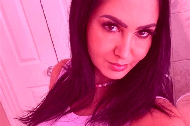 Luna, 31, a auburn dark-eyed ebony companion based in Cepina. Offering Fetish, GFE, Dinner Date, Deep French Kissing. Available for incall and outcall, day a...