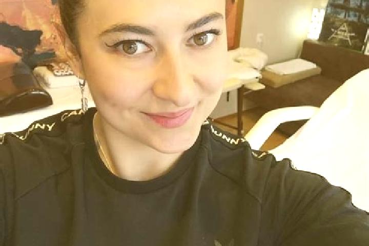 Luna, 31, a black grey-eyed slavic companion based in Hradec nad Svitavou. Offering 69, Erotic Massage, Party Girl. Available for incall and outcall, day and...