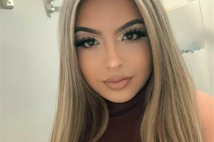 Luna, 31, a blonde brown-eyed latina companion based in Redakodi. Offering CIM, Fetish, Erotic Massage, Duos. Available for incall and outcall, overnight boo...