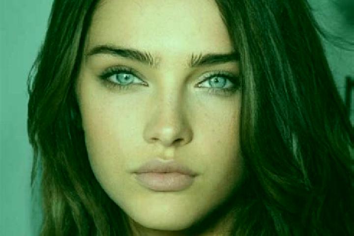 Luna, 31, a brunette amber-eyed middle eastern companion based in Sclafani Bagni. Offering Roleplay, Deep French Kissing. Available for incall and outcall, o...