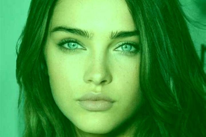 Luna, 31, a brunette blue-eyed indian companion based in Bedzino. Offering Massage, OWO, Prostate Massage, Fetish. Available for incall and outcall, day and ...
