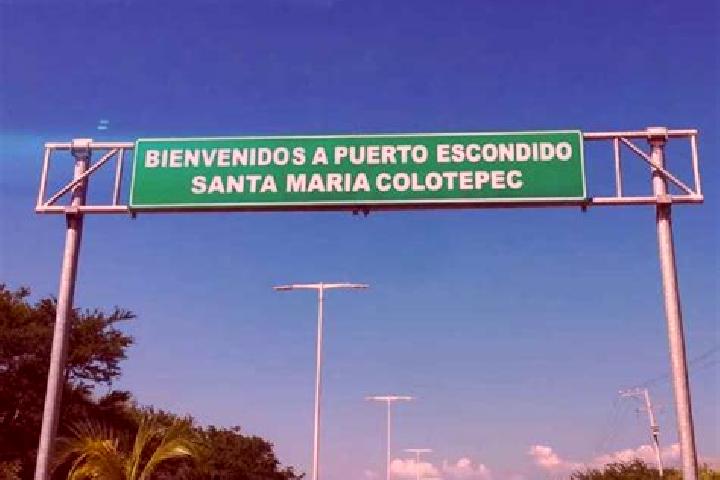 Luna, 31 — Escort in Santa Maria Colotepec, Mexico