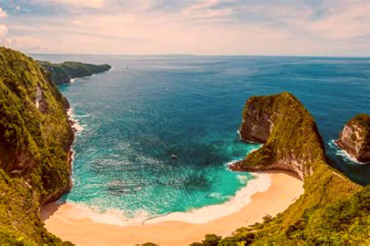Luna, 31 — Escort in Walagar, Indonesia