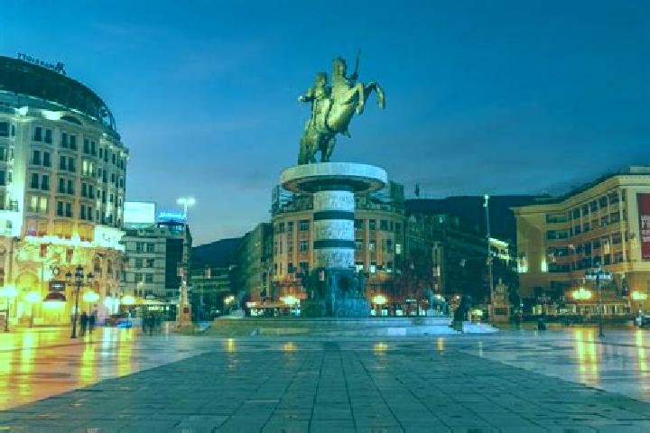 Luna, 31 — Escort in Zelino, North Macedonia