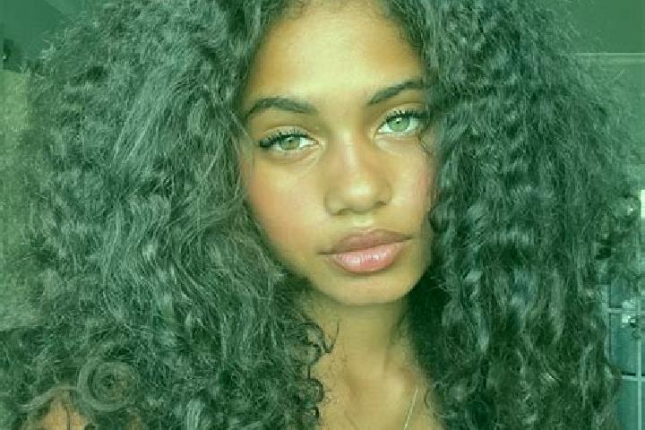 Luna, 32, a black grey-eyed ebony companion based in Evanston. Offering Tantra, OWO, Couples. Available for incall and outcall, overnight bookings available.